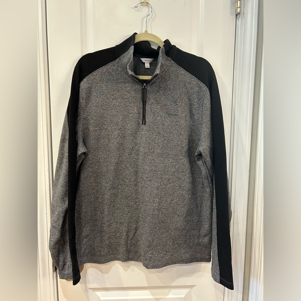 Calvin Klein men’s size large black/gray 1/4 zip sweater‎ mock neck